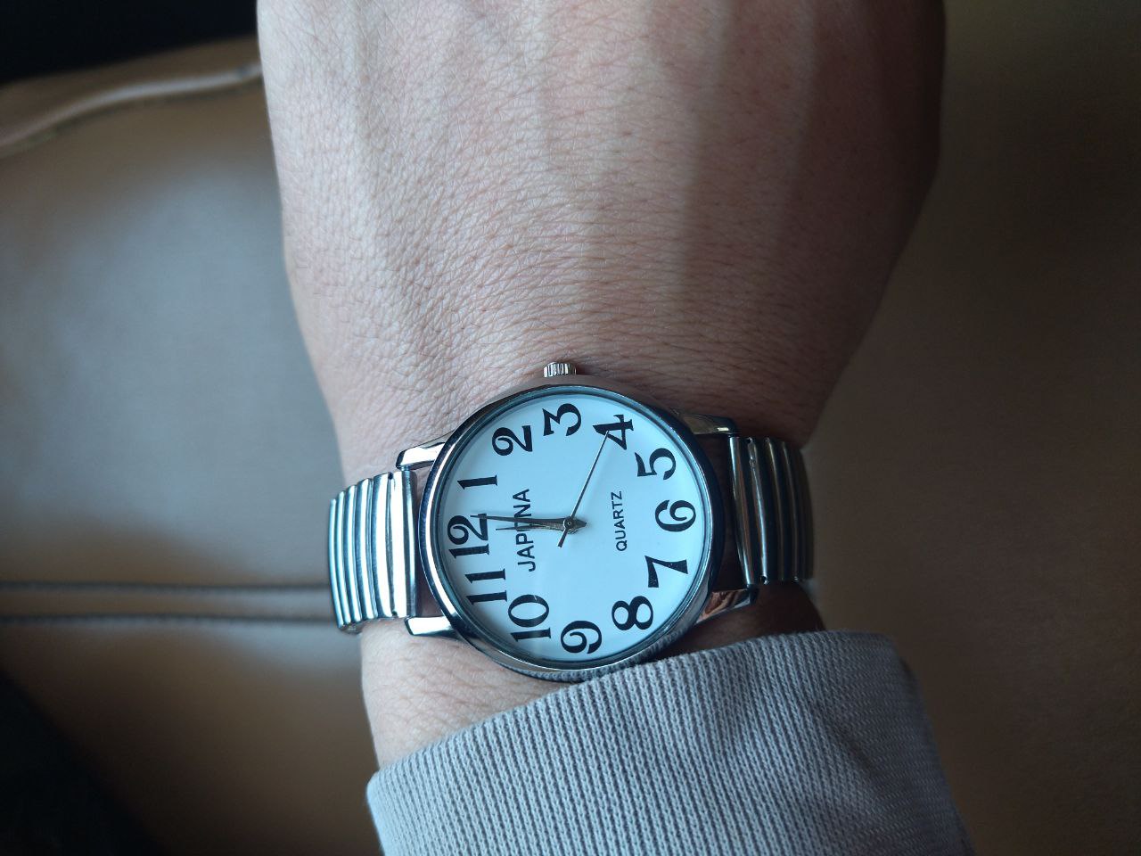 ساعة الزمن الجميل للوالدين