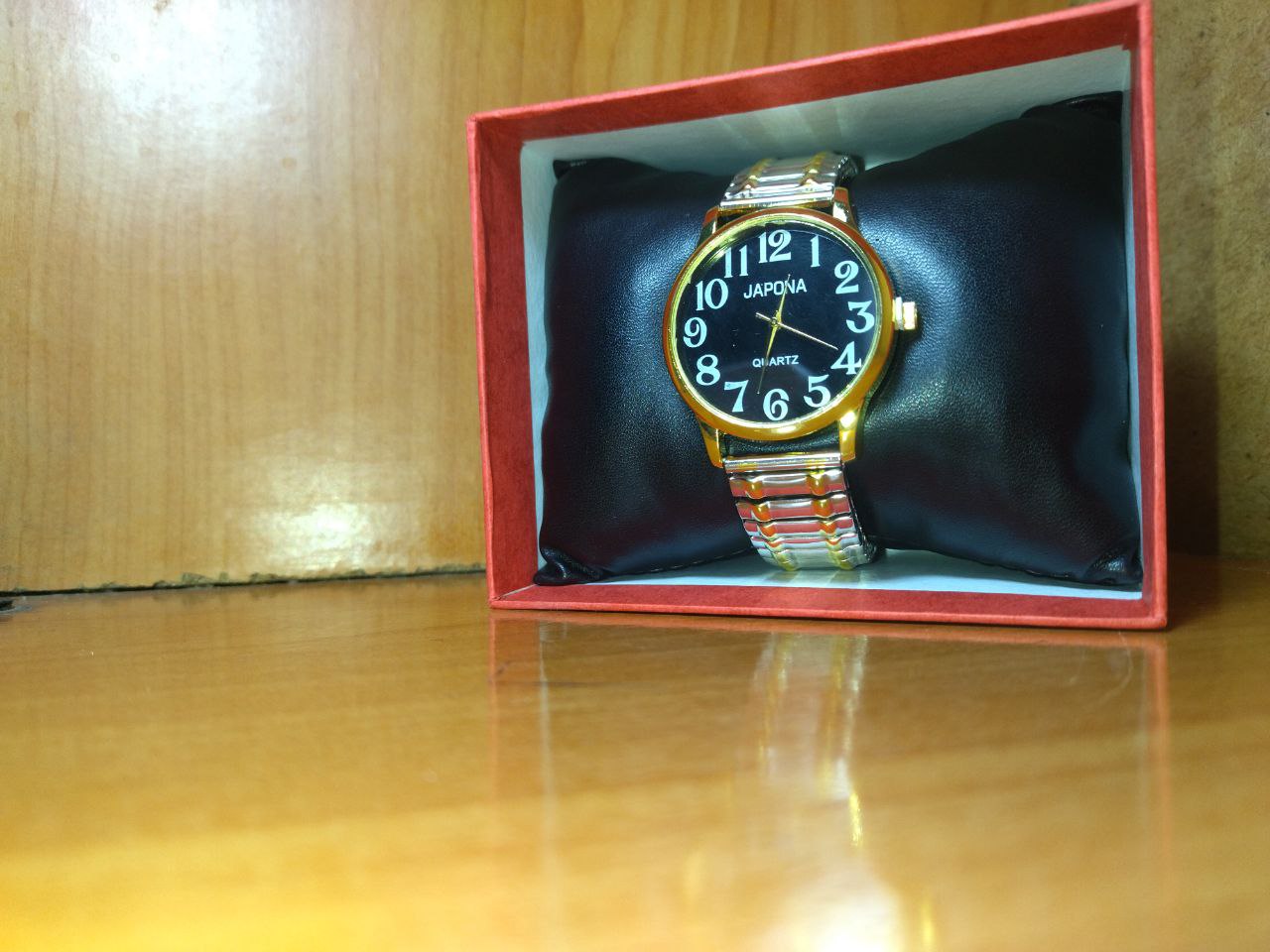 ساعة الزمن الجميل للوالدين